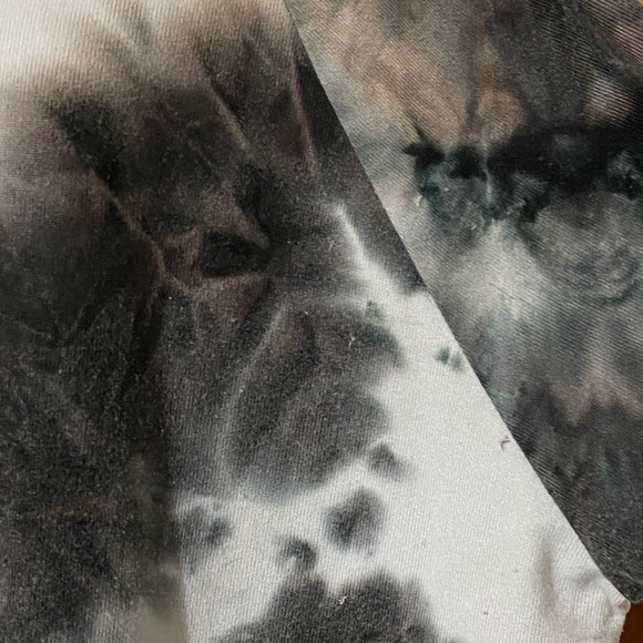 🌺CHIC SOUL Tie Dye Sweatshirt🌺 - Picture 10 of 13